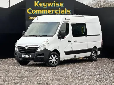 Second-hand Vauxhall Movano 130 CP (95 kW) 2018 Alb Monovolum
