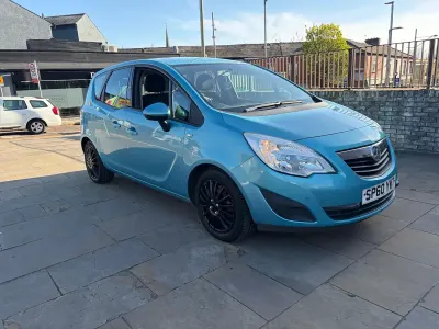 Used Vauxhall Meriva 100 HP (73 kW) 2010 Blue MPV