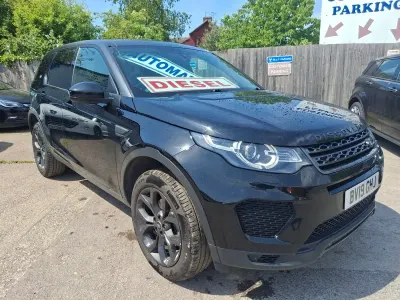 Begagnad Land Rover Discovery Sport Landmark 180 HK (132 kW) 2019 Svart SUV