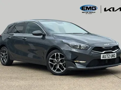 Käytetty Kia Ceed 158 HP (116 kW) 2023 Harmaa Viistoperä