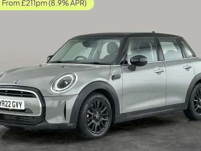 Used Mini Cooper Classic 136 HP (100 kW) 2022 Hatchback