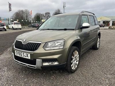 Used Skoda Yeti Business Line 150 HP (110 kW) 2015 Green SUV