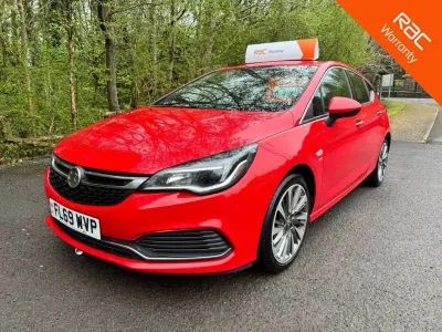 Gebraucht Vauxhall Astra SRi 150 PS (110 kW) 2019 Rot Kleinwagen