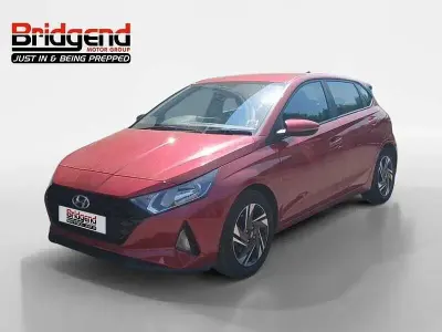 Used Hyundai i20 100 HP (73 kW) 2021 Red Hatchback