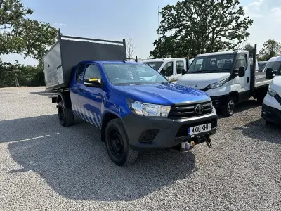 Used Toyota HiLux 150 HP (110 kW) 2018 Blue Pickup