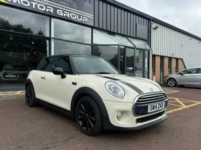 Used Mini Cooper Hatch 136 HP (100 kW) 2014 White Hatchback