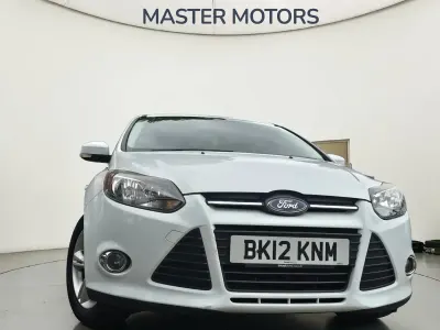 Used Ford Focus Zetec 2012 White Hatchback