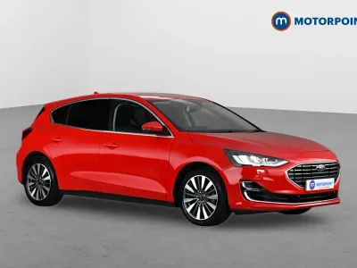 Used Ford Focus Titanium 125 HP (91 kW) 2022 Red Hatchback