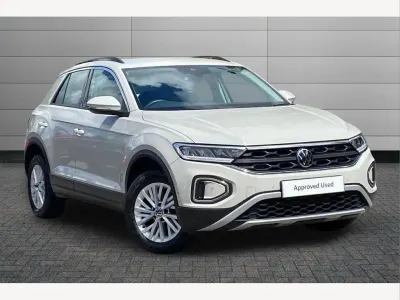 Used VW T-Roc Life 110 HP (80 kW) 2023 Grey SUV