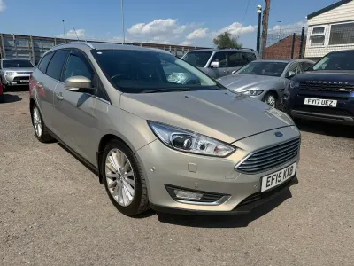 Usado Ford Focus Titanium X 120 HP (88 kW) 2015 Prateado Carrinha