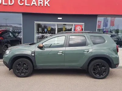 Used Dacia Duster Extreme 99 HP (72 kW) 2023 Green SUV
