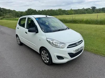 Used Hyundai i10 Classic 2011 White Hatchback