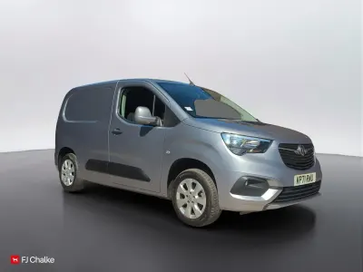 Używany Vauxhall Combo 100 KM (73 kW) 2021 Szary Minivan