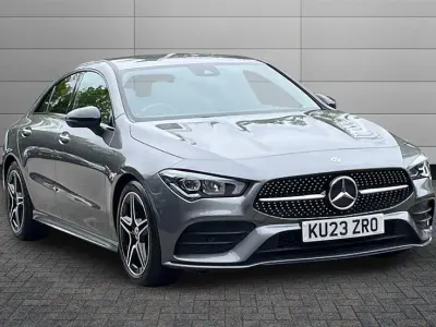 Begagnad Mercedes CLA180 AMG Line Premium 136 HK (100 kW) 2023 Grå Sedan