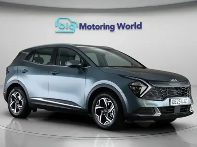 Usado Kia Sportage 159 HP (116 kW) 2024 Cinzento SUV