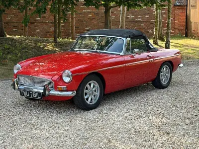 Used MG B 95 HP (69 kW) 1972 Red Cabriolet