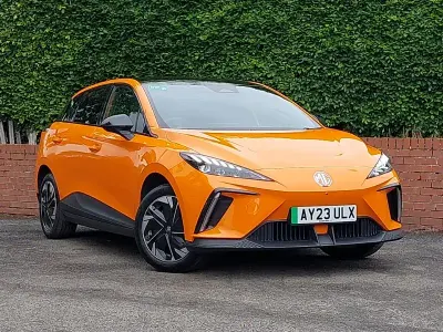 Used MG MG4 EV Trophy 149 kW (203 HP) 2023 Orange Hatchback