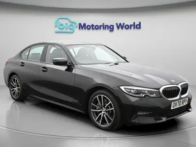 Begagnad BMW 330e Sport Line 292 HK (214 kW) 2020 Svart Sedan