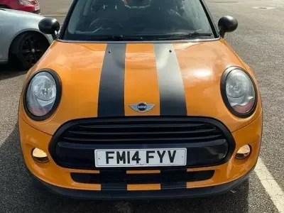 Used Mini Cooper D Hatch 116 HP (85 kW) 2014 Orange Hatchback