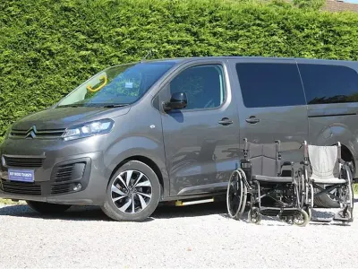 Używany Citroën Spacetourer Feel 2023 Szary Minivan