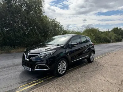 Used Renault Captur Dynamique 90 HP (66 kW) 2015 Black SUV