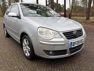 Used VW Polo Match 80 HP (58 kW) 2009 Silver Hatchback