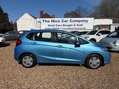 Used Honda Jazz S 102 HP (75 kW) 2018 Blue Hatchback