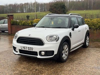 White Used 2017 Mini Cooper D Countryman SUV | £8,795 (Fair price)