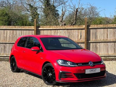 Used VW Golf VII GTD 184 HP (135 kW) 2017 Red Hatchback