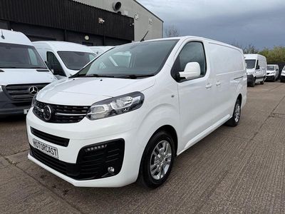 Used Vauxhall Vivaro Sportive 120 HP (88 kW) 2021 White MPV