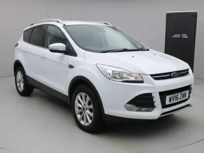 Second-hand Ford Kuga Titanium 2016 Alb SUV