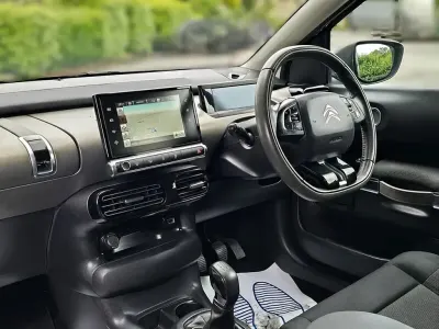 Used Citroën C4 Cactus Flair 82 HP (60 kW) 2017 White Hatchback