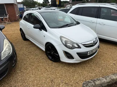 Used Vauxhall Corsa Edition 2014 White Hatchback