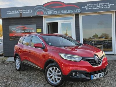 Red Used 2016 Renault Kadjar Dynamique SUV | £7,295 (Fair price)