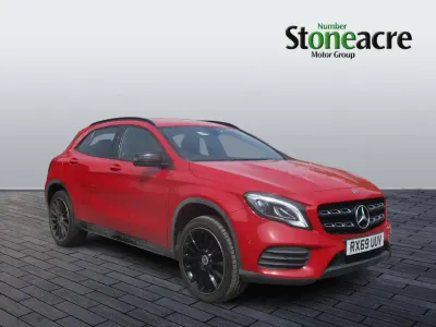Usado Mercedes GLA180 AMG line 122 HP (89 kW) 2019 Vermelho SUV