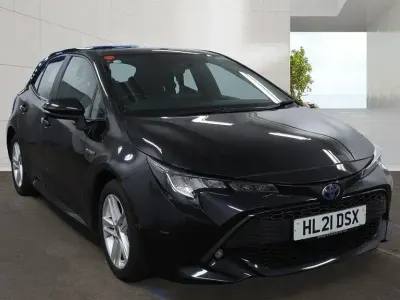 Used Toyota Corolla 122 HP (89 kW) 2021 Black Hatchback