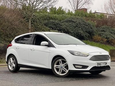 Used Ford Focus Zetec 125 HP (91 kW) 2017 White Hatchback