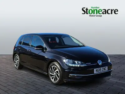 Usado VW Golf VII Match 130 HP (95 kW) 2019 Preto Citadino