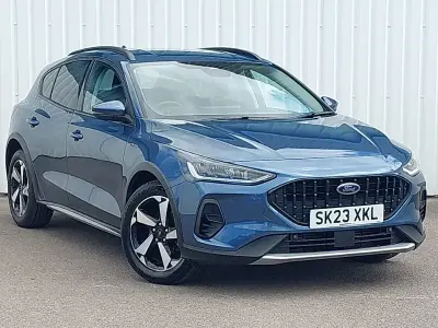 Used Ford Focus Active 125 HP (91 kW) 2023 Blue Hatchback