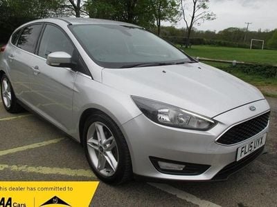 Used Ford Focus Zetec 115 HP (84 kW) 2015 Silver Hatchback