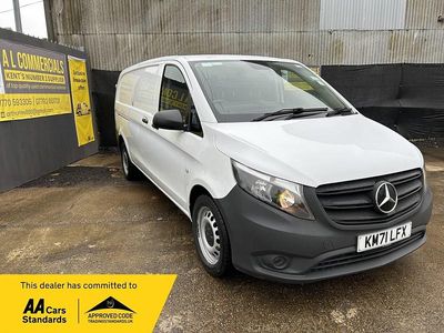 Used Mercedes Vito Progressive 161 HP (118 kW) 2021 White Van