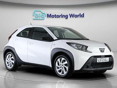 Begagnad Toyota Aygo X PURE 72 HK (52 kW) 2022 Vit SUV
