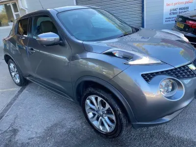 Usado Nissan Juke Tekna 117 HP (86 kW) 2016 Cinzento SUV