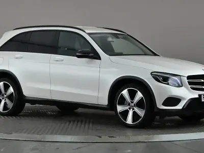 Used Mercedes GLC220 Urban 170 HP (125 kW) 2018 White SUV