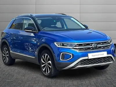 Used VW T-Roc Style 150 HP (110 kW) 2023 Ravenna blue SUV