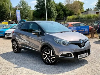Used Renault Captur Dynamique 2016 Grey/black SUV