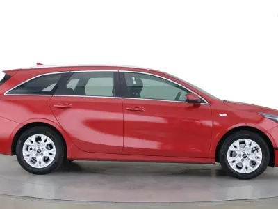 Used Kia Ceed 2024 Red Hatchback