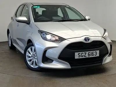 Used Toyota Yaris 116 HP (85 kW) 2020 Silver Hatchback