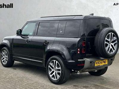 Usado Land Rover Defender SE Dynamic 404 HP (297 kW) 2024 Preto SUV