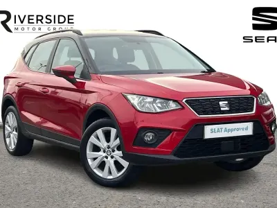 Used Seat Arona SE Technology 95 HP (69 kW) 2018 Desire red / midnight black roof SUV